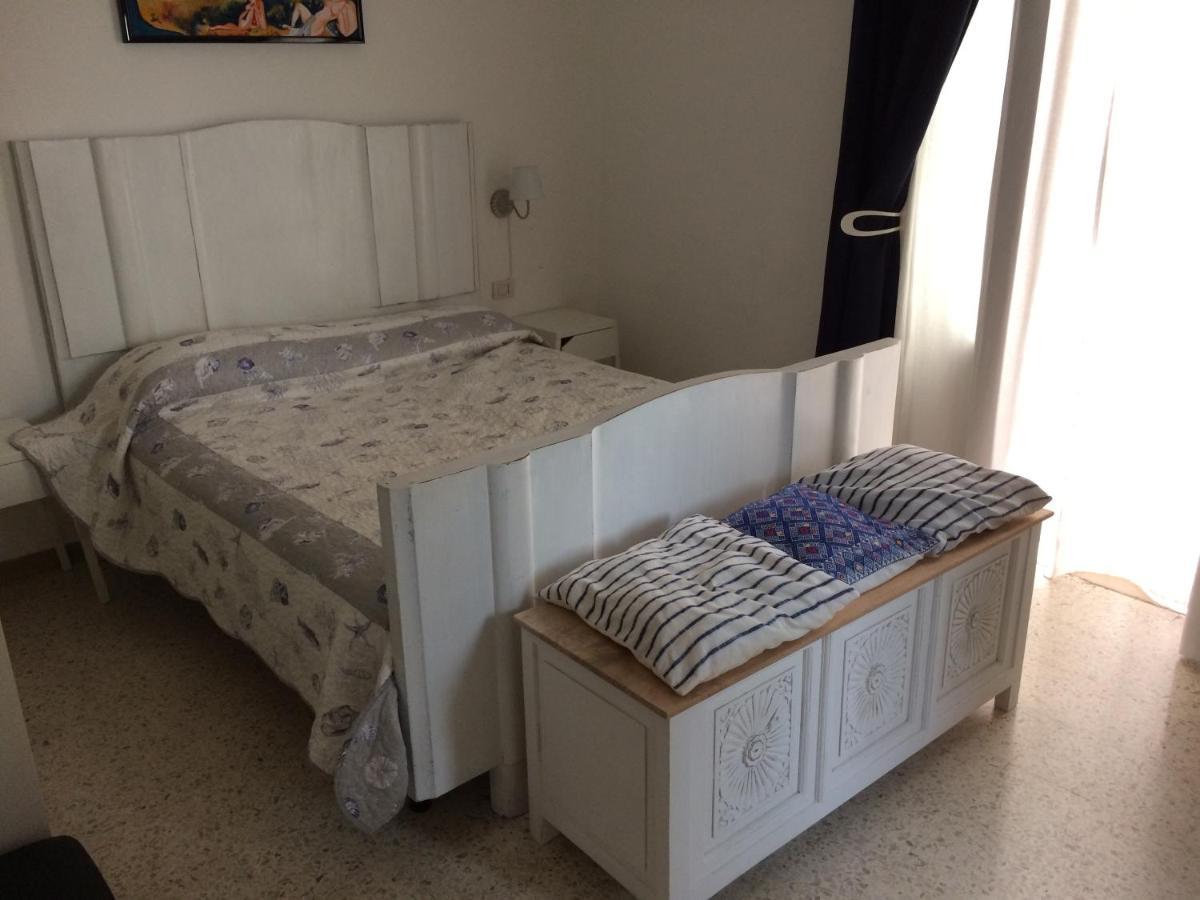 B&B Bolina Трани Екстериор снимка